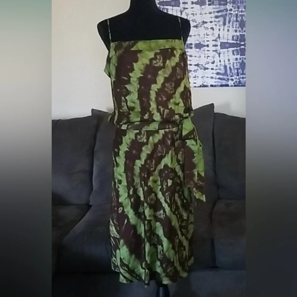 ISO BCBG Green Tie Dye Dress 90s - Picture 1 of 1